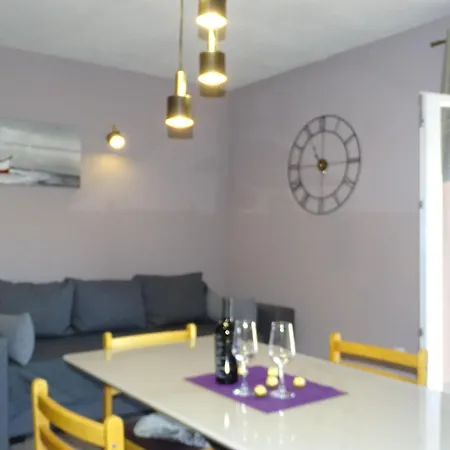 Luna Apartment *