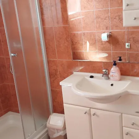Luna Apartment *